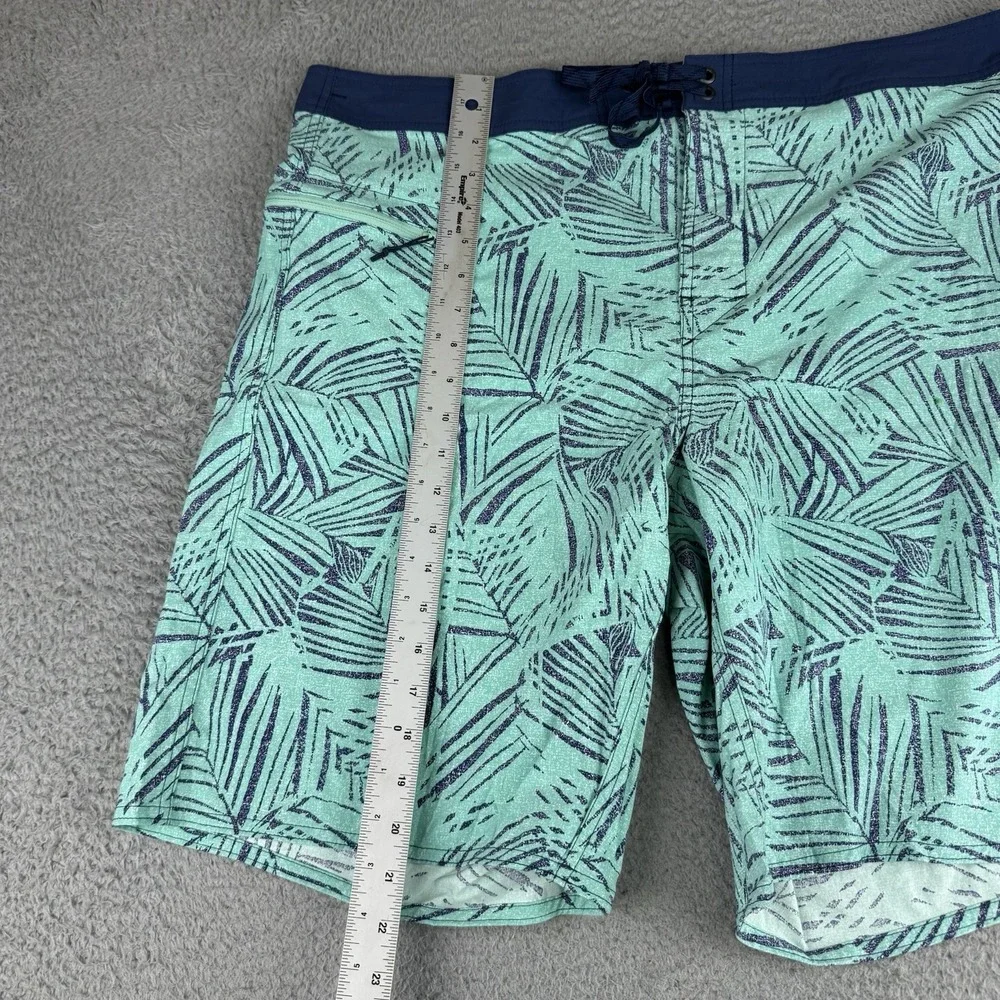 Patagonia Men's Size 40 Wavefarer Board Shorts Swim Surf Beach EUC Inseam 9